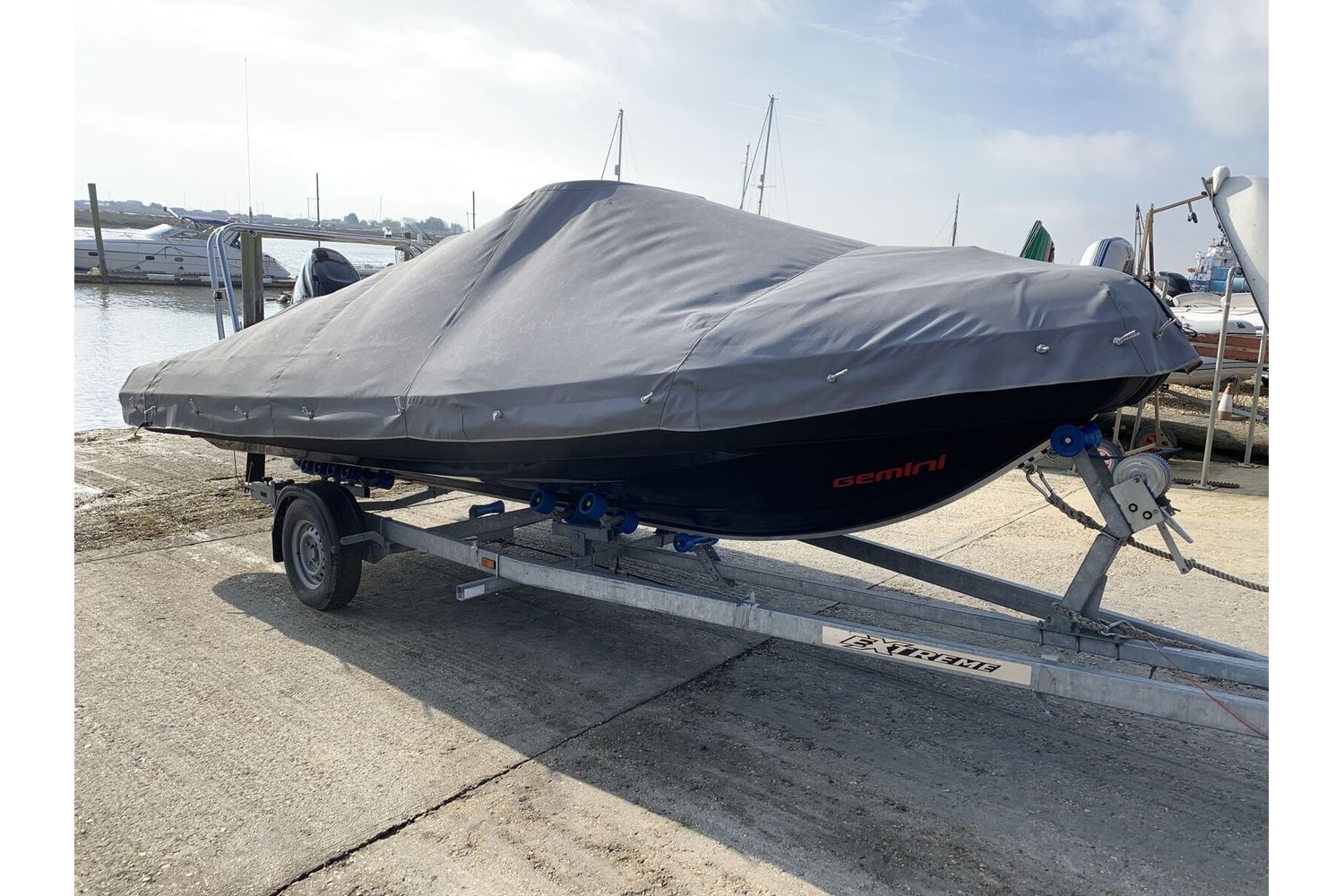 Gemini Waverider 600 RIB - with overall cover