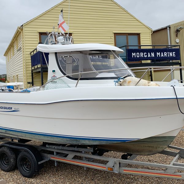 Quicksilver 640 - starboard side bow