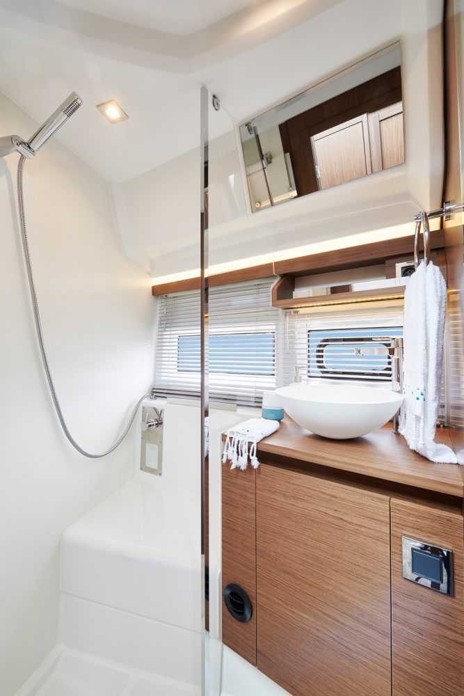 Jeanneau new NC37 shower compartment