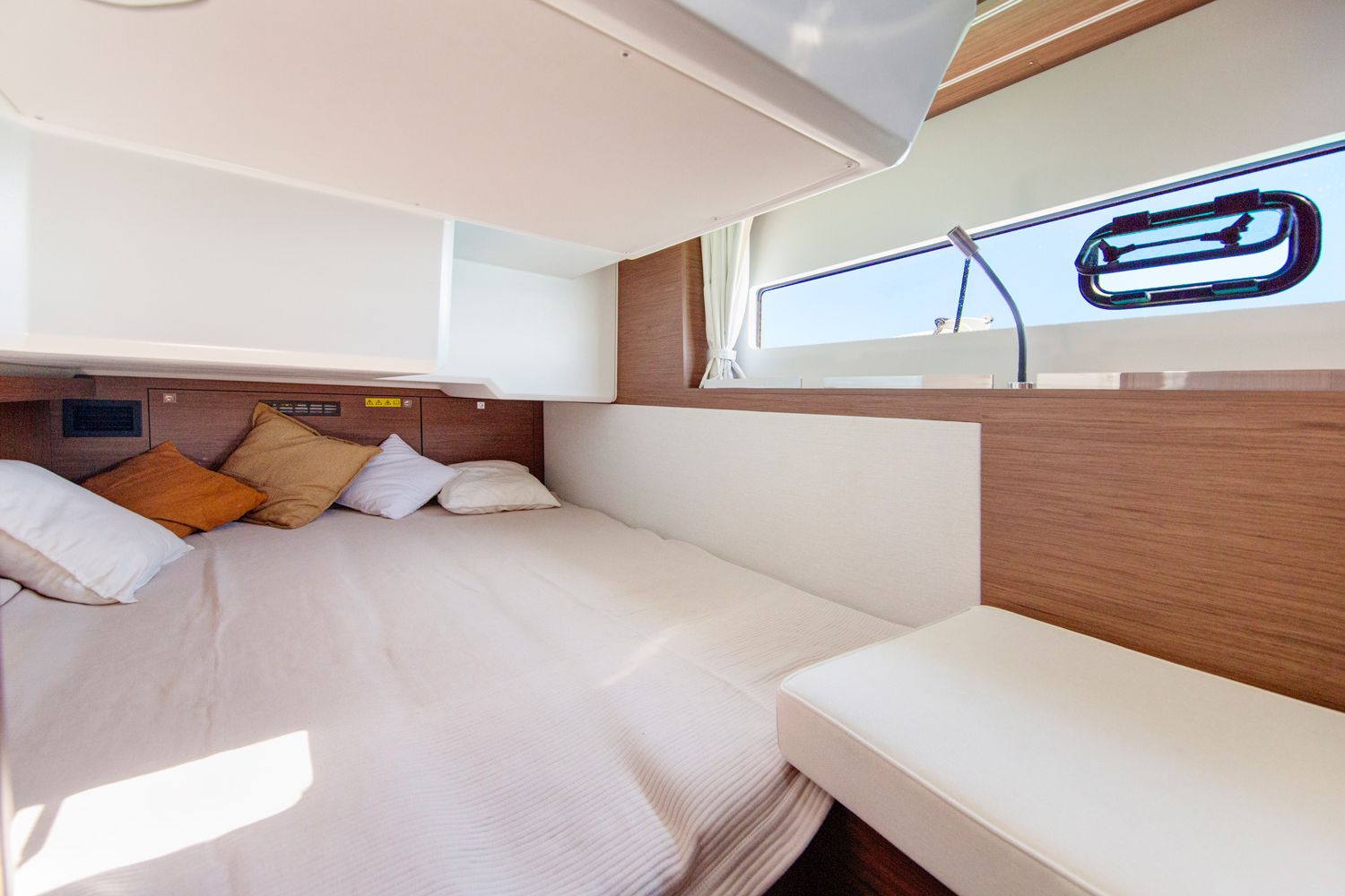 Jeanneau new NC37 guest cabin