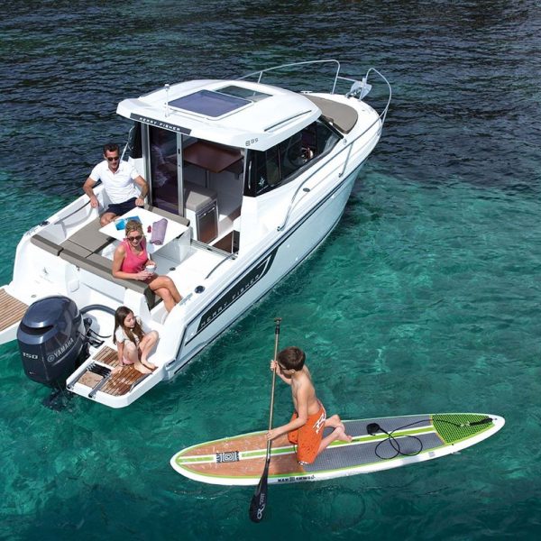 Jeanneau Merry Fisher 695 - fun on the water