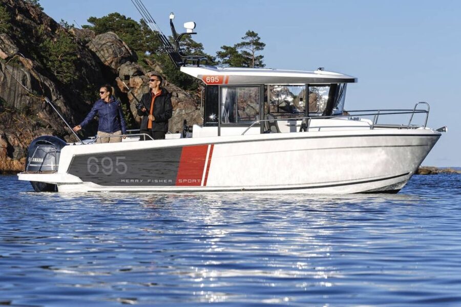 Jeanneau Merry Fisher 695 Sport - Series 2 - wheelhouse sport fishing boat