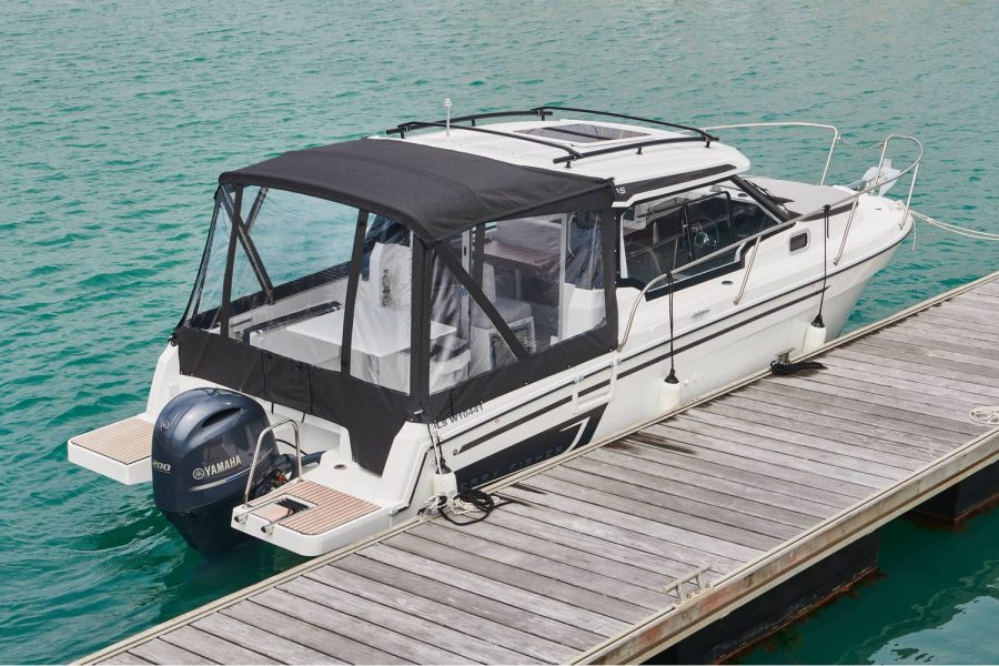 Jeanneau Merry Fisher 795 - aft closing canopy