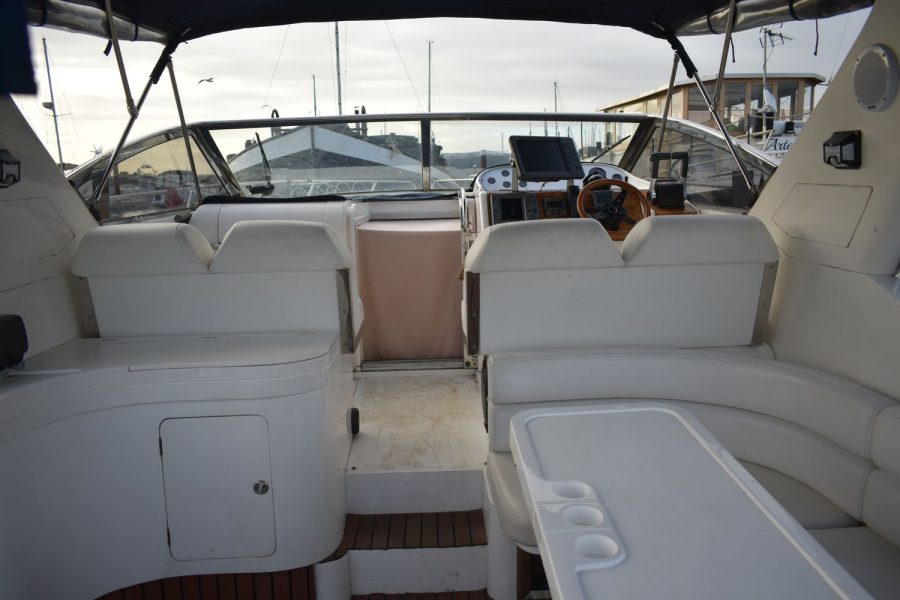 Princess 366 twin diesel sports cruiser - wheelhouse galley and starboard side table
