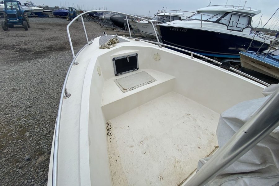 Centre-console-fast-fisher-bow