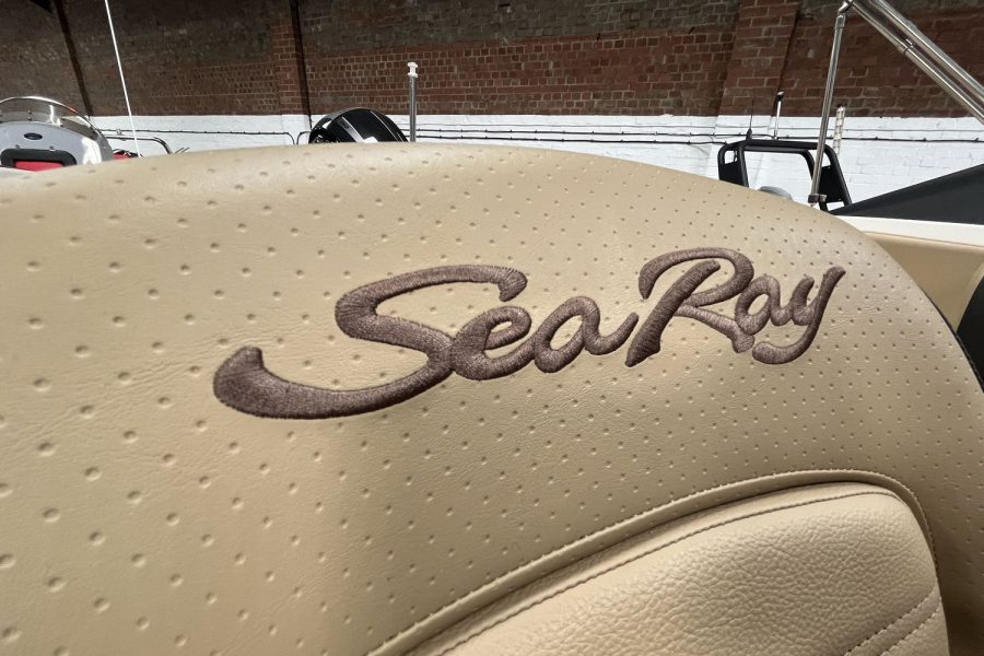 SeaRay-SPX-210-brand