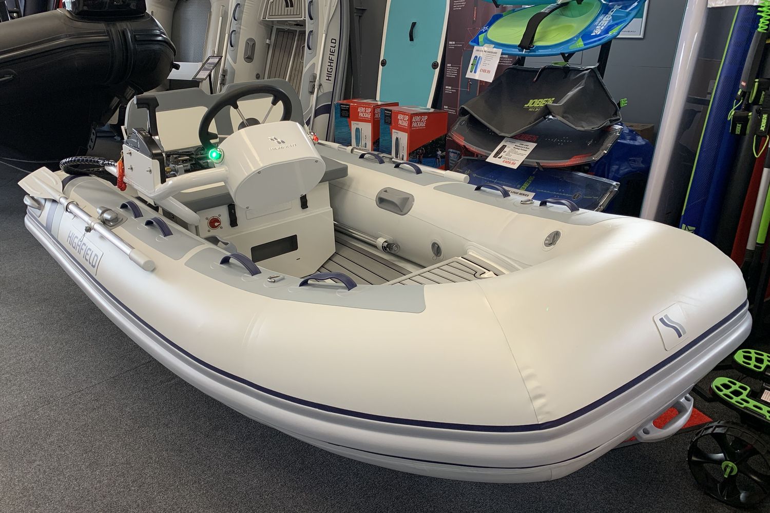 Highfield CL 310 – FCT console with Honda BF20 SRU | boats for sale