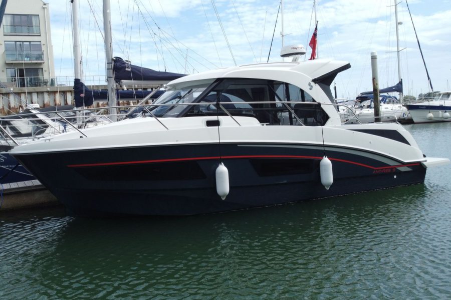 Beneteau-Antares-9-main