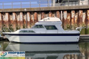 Fairline 32 Sedan Flybridge Houseboat / Engine Project