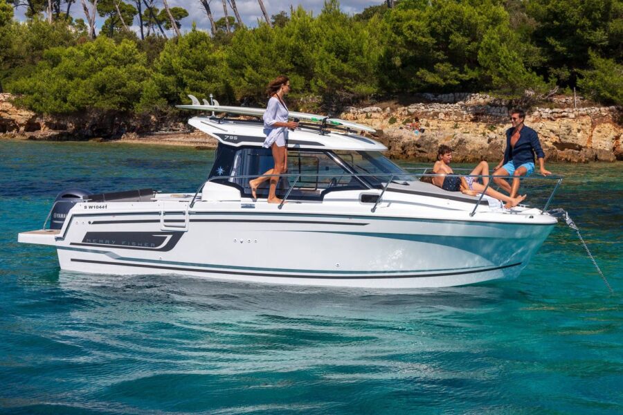 Jeanneau Merry Fisher 795 – Series 2 – Fully Loaded