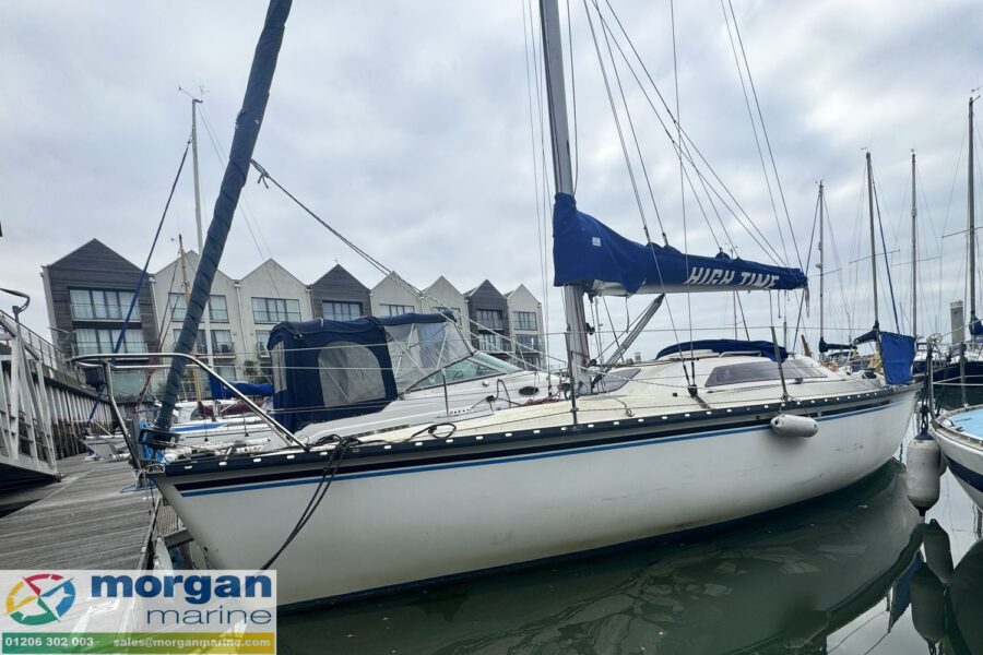 Kelt 8.50 lifting keel yacht