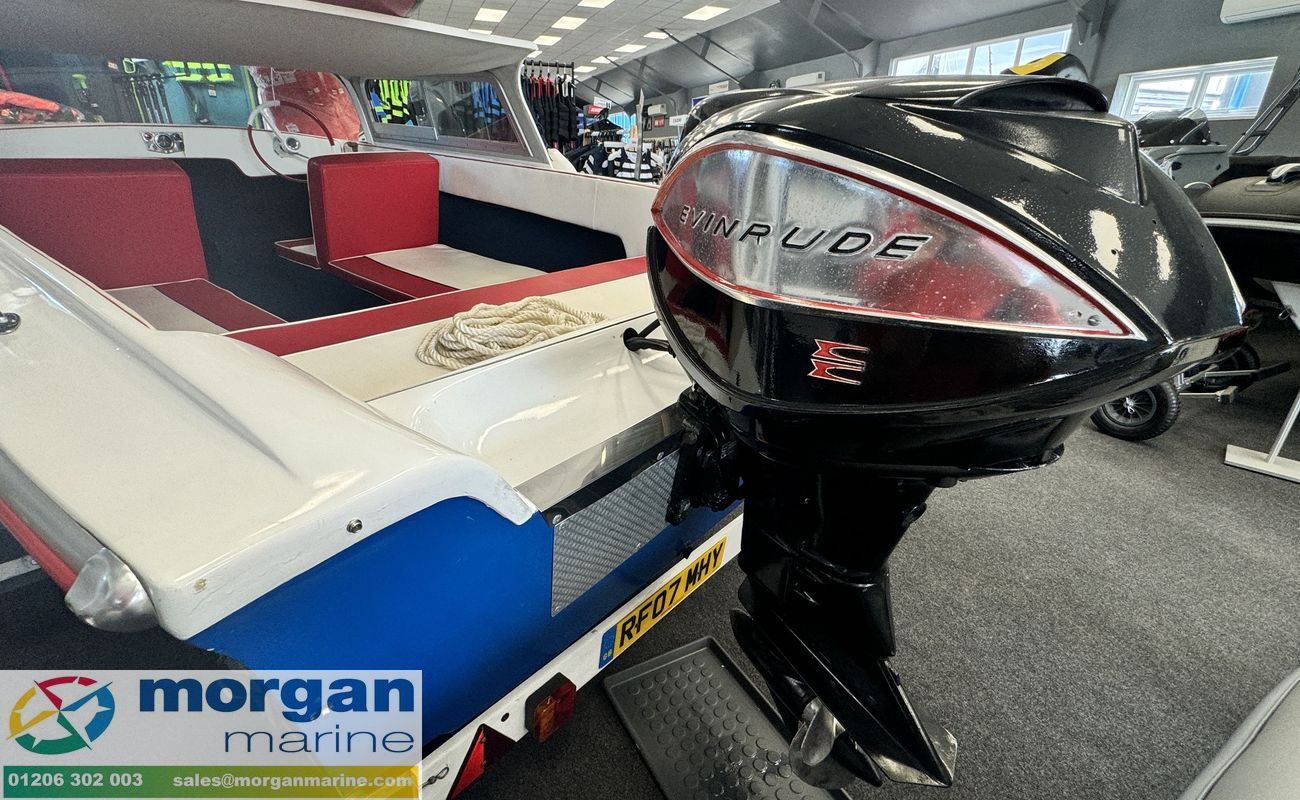 Classic 1963 Healey Marine Corvette