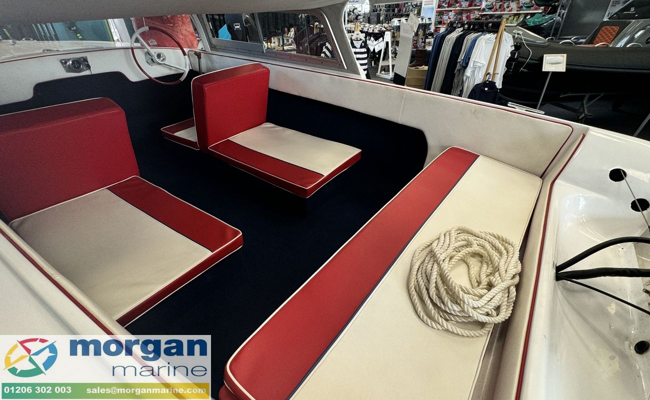 Classic 1963 Healey Marine Corvette