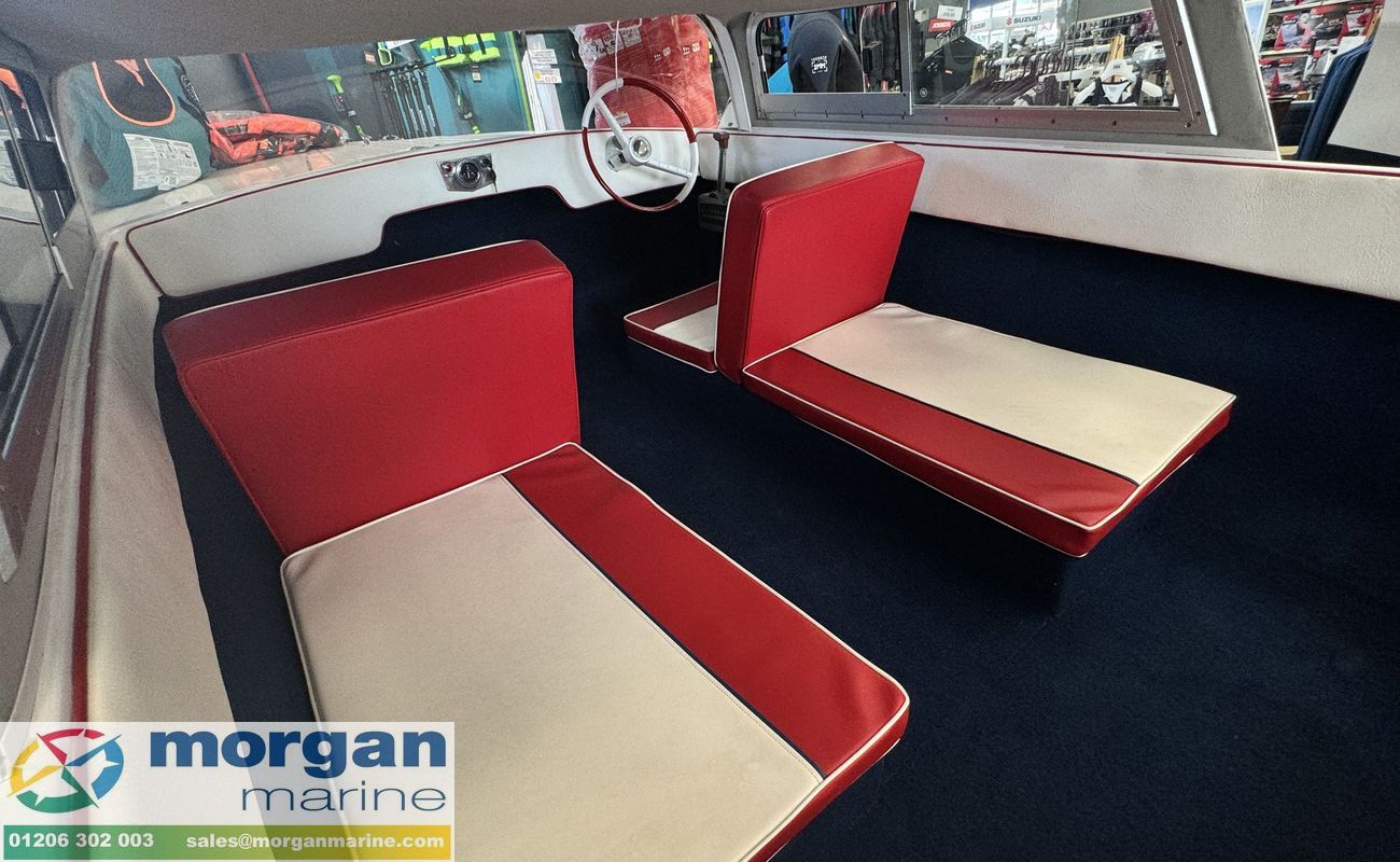 Classic 1963 Healey Marine Corvette