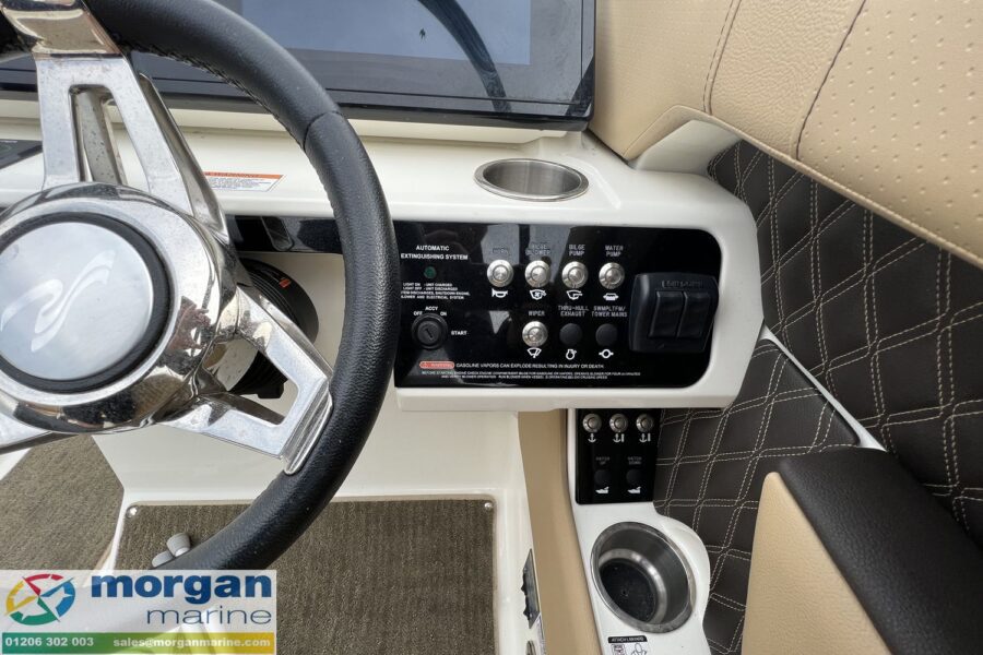 Sea Ray 250 SLX