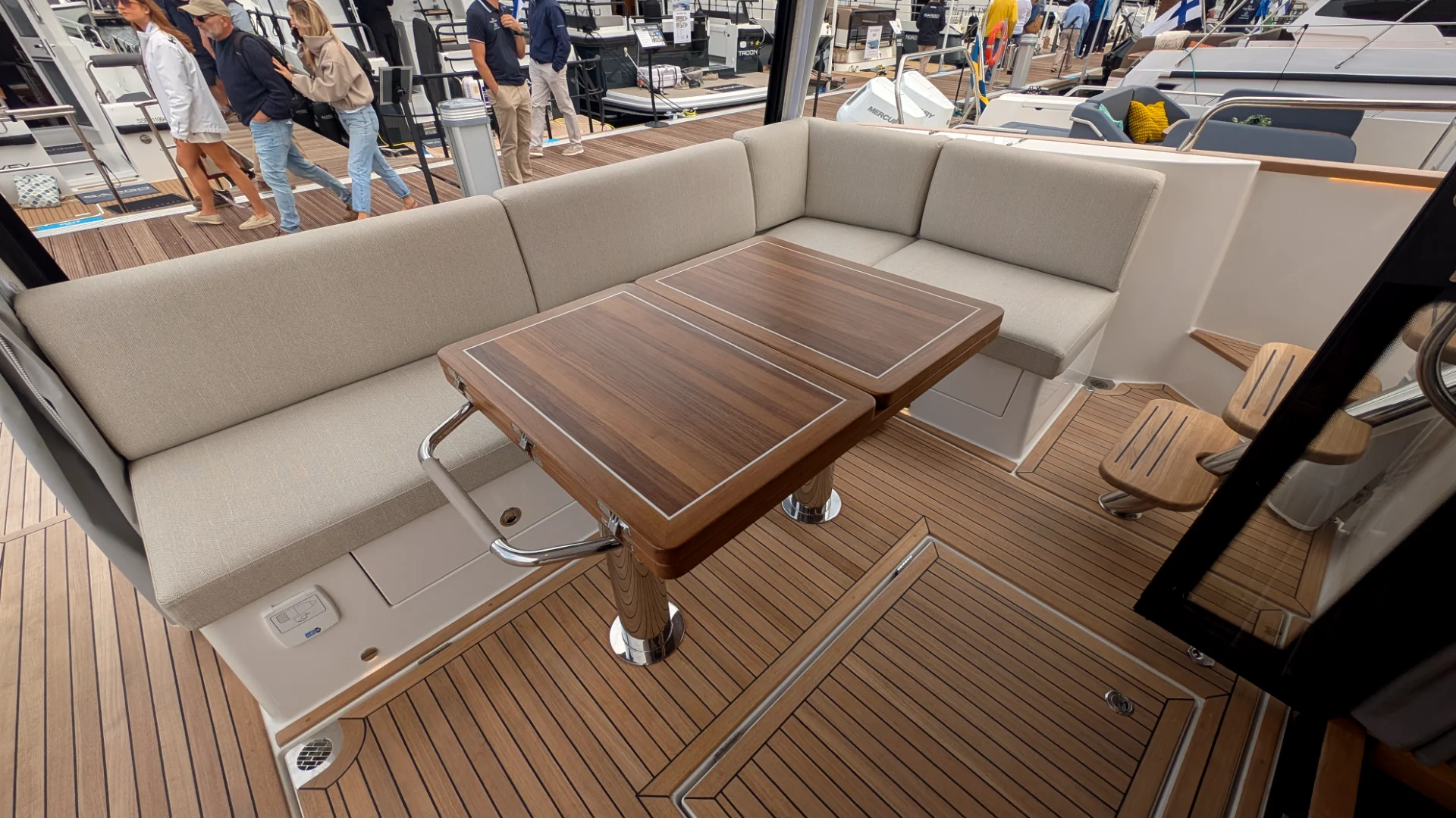 Nimbus 495 Flybridge - 15
