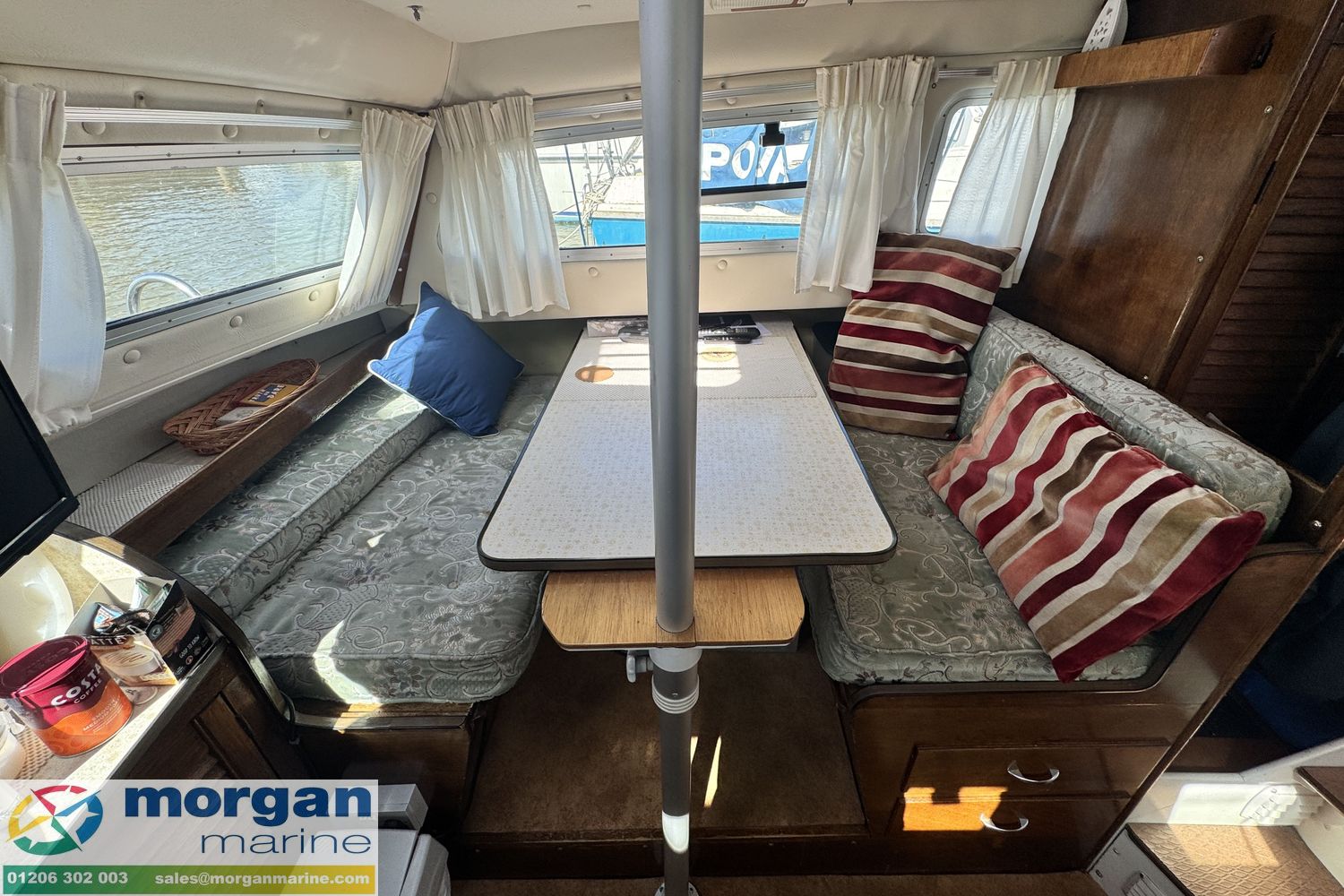 Aquastar 27 aft cabin