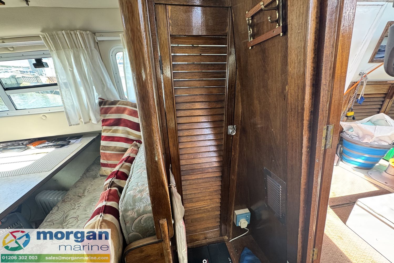 Aquastar 27 aft cabin