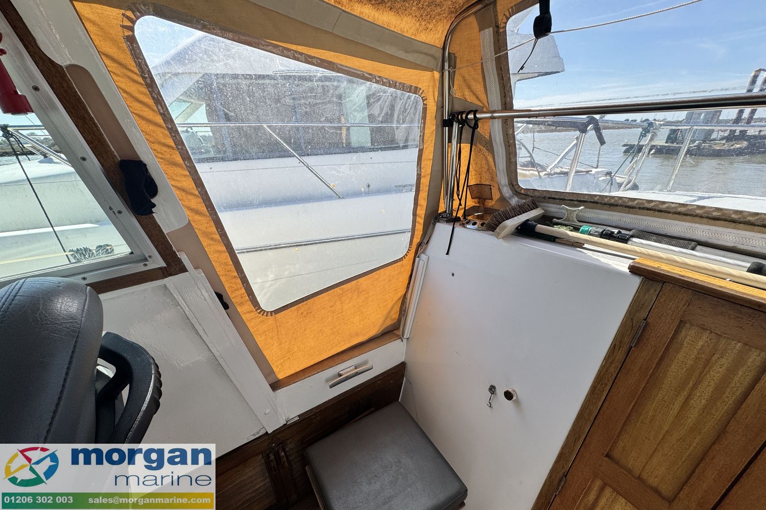 Aquastar 27 aft cabin