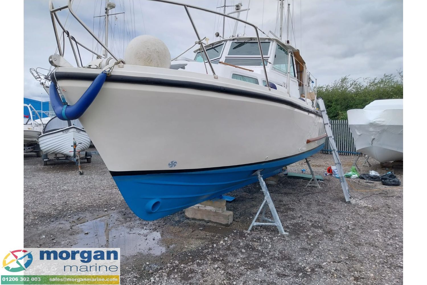 Aquastar 27 aft cabin