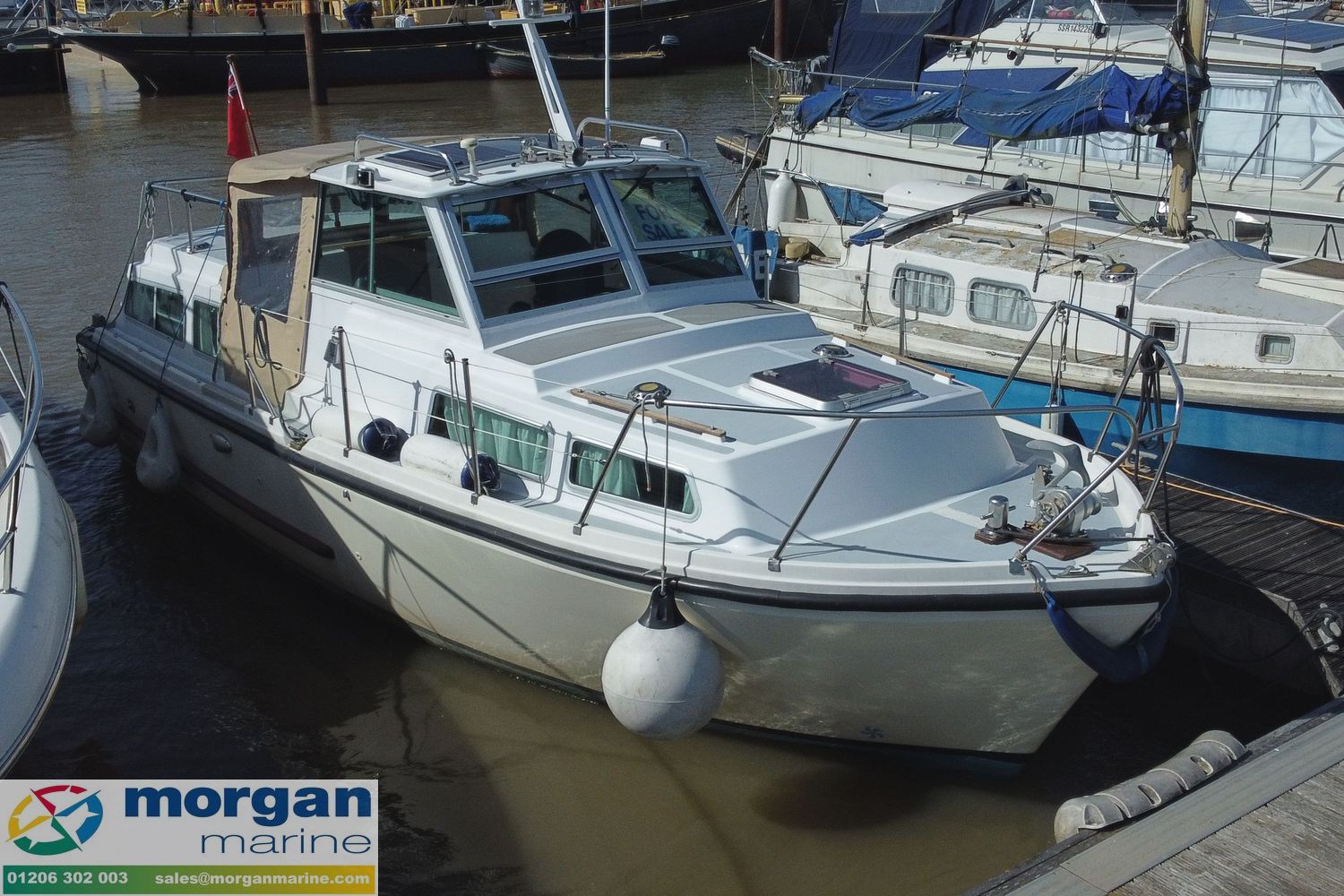 Aquastar 27 aft cabin