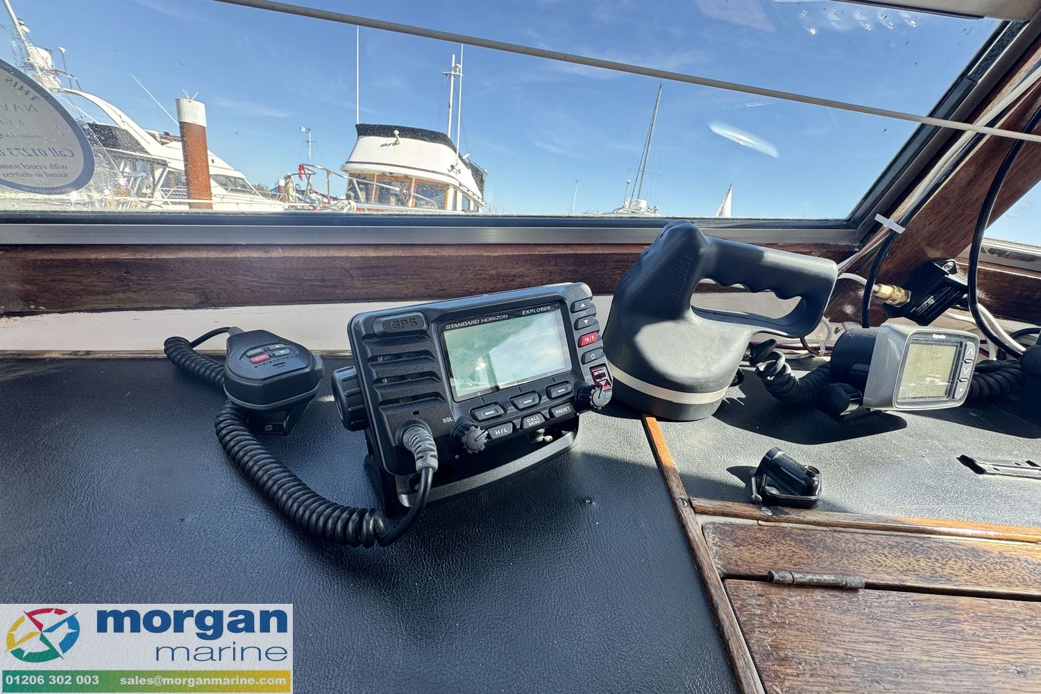 Aquastar 27 aft cabin