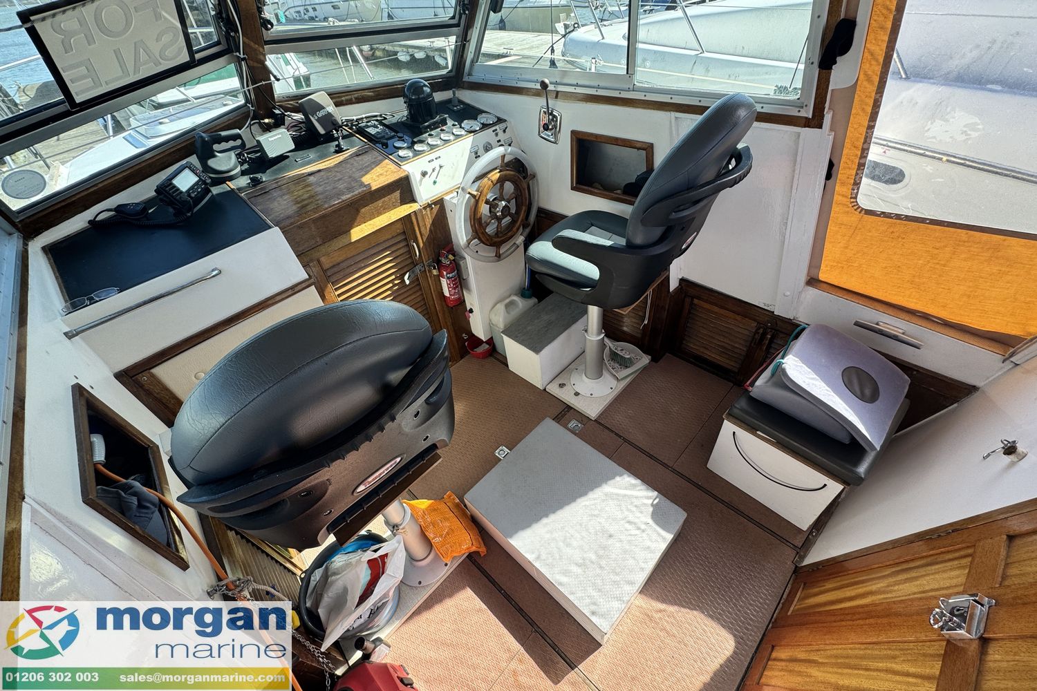 Aquastar 27 aft cabin
