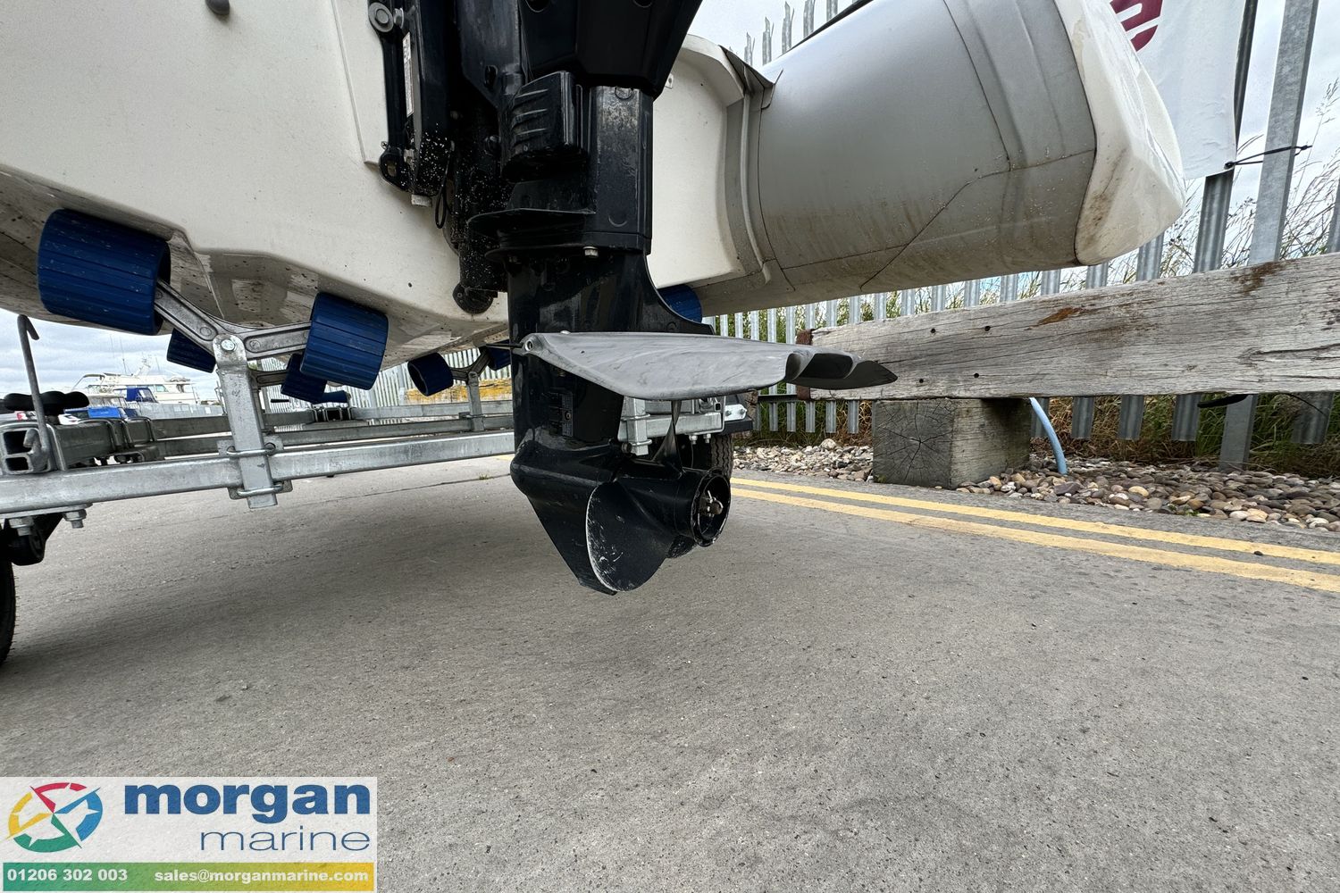 Brig F300 RIB