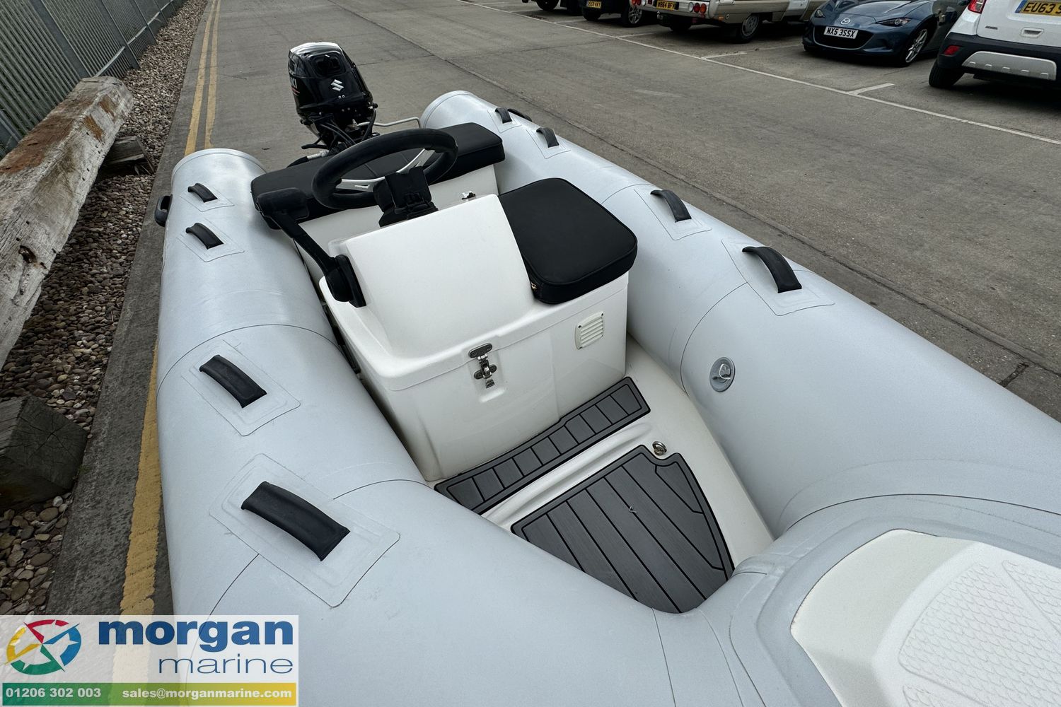 Brig F300 RIB
