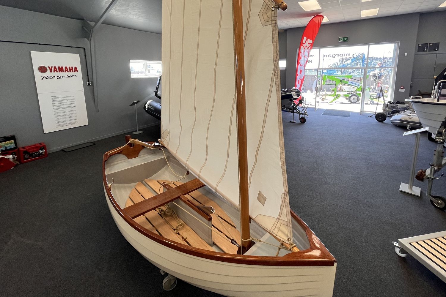 Classic sailing Dinghy