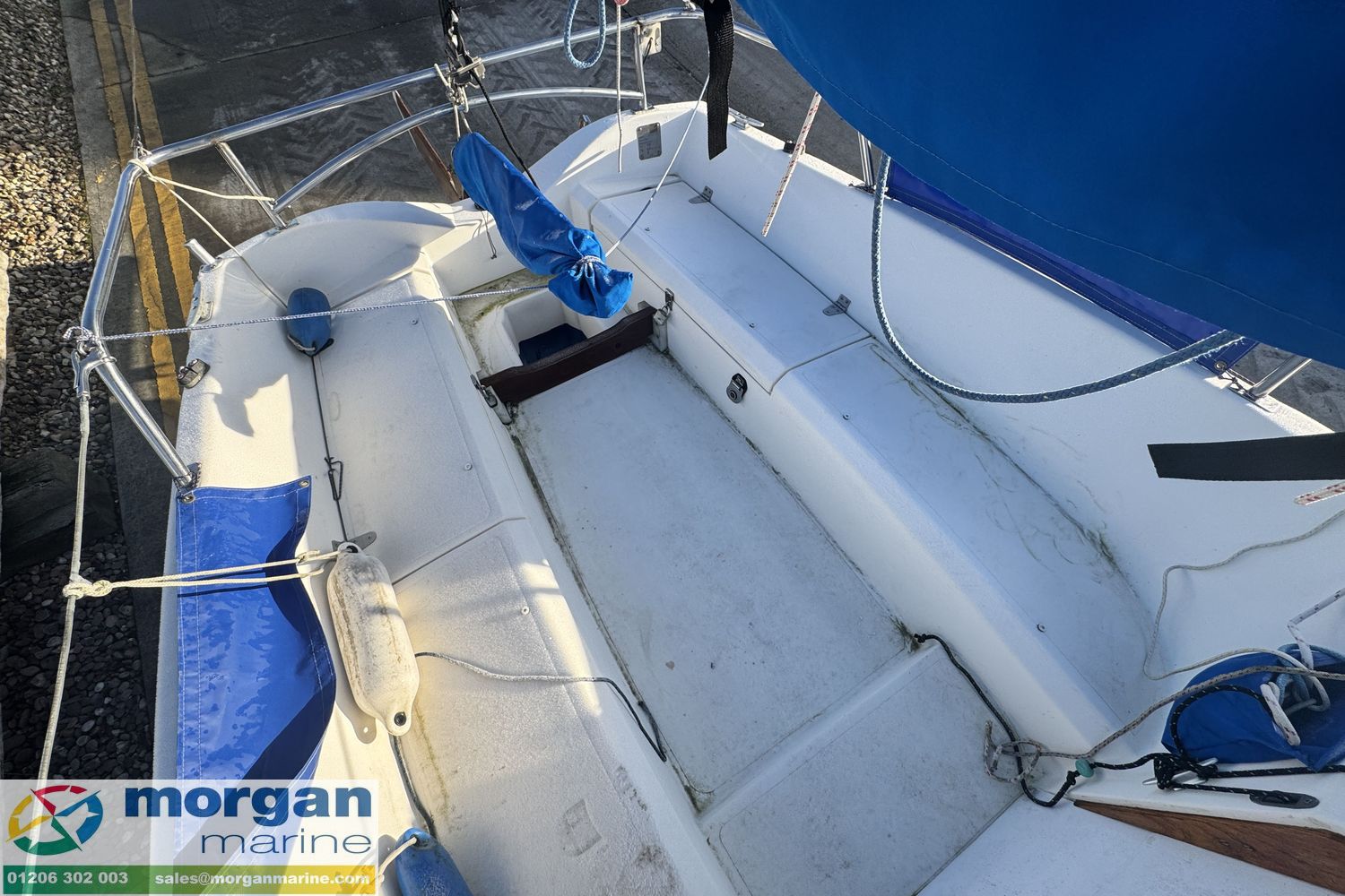Eagle 525 lifting keel yacht