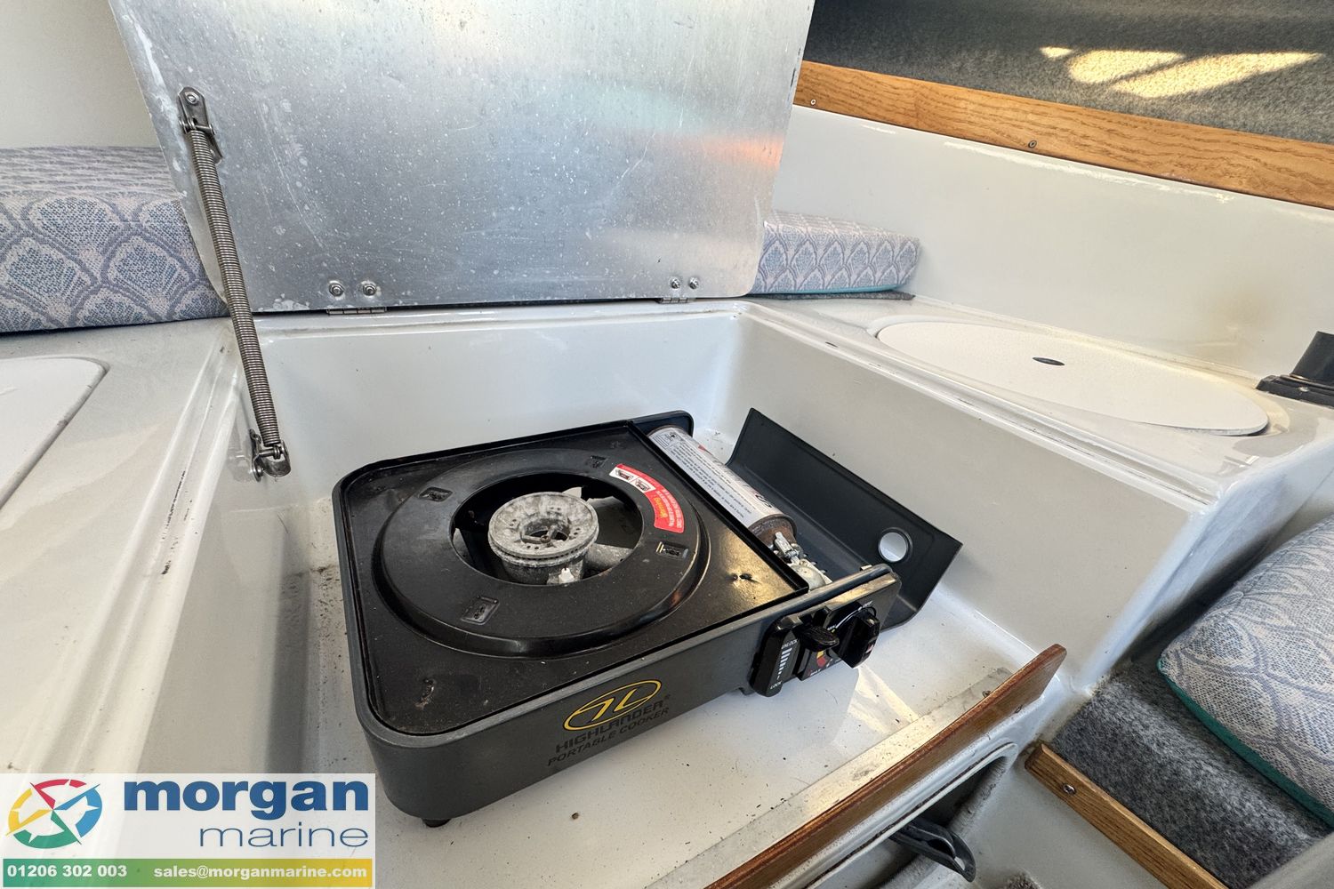 Eagle 525 lifting keel yacht