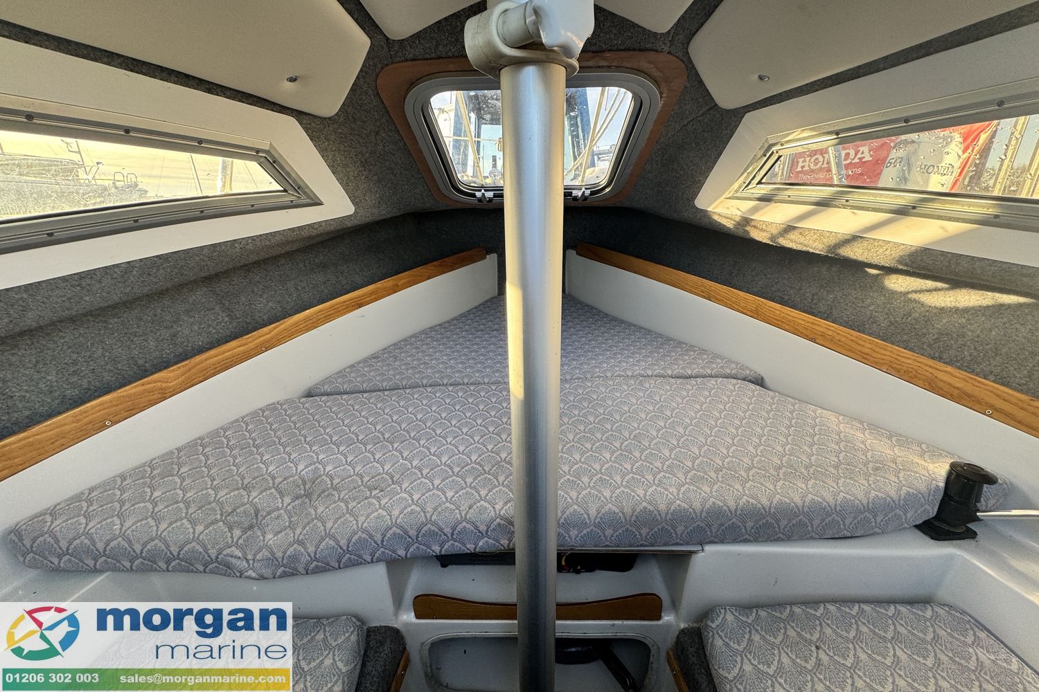 Eagle 525 lifting keel yacht