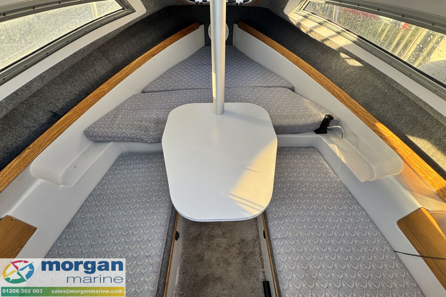 Eagle 525 lifting keel yacht