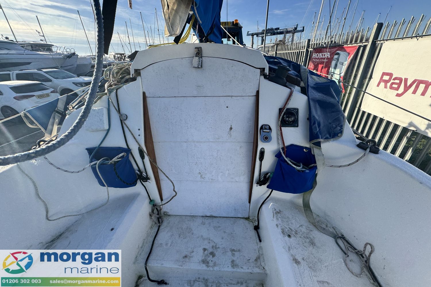 Eagle 525 lifting keel yacht