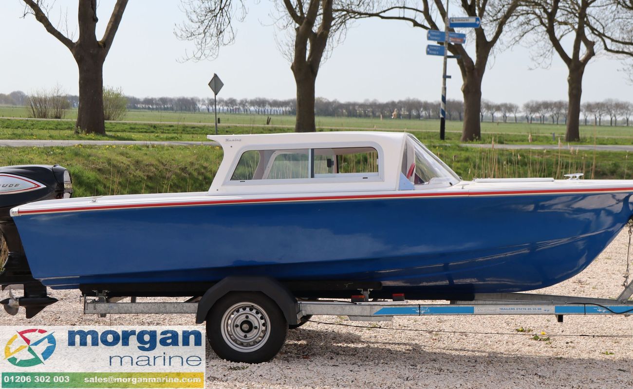 Classic 1963 Healey Marine Corvette