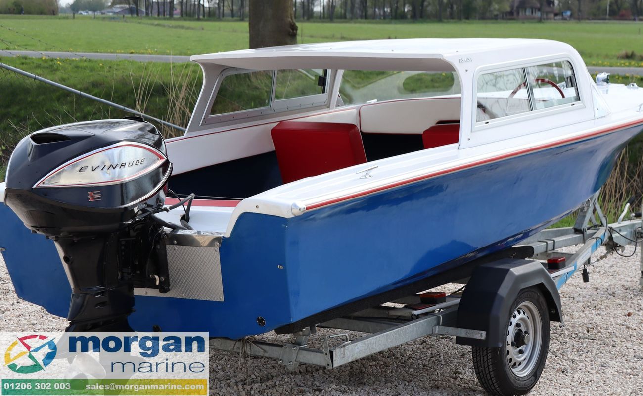 Classic 1963 Healey Marine Corvette