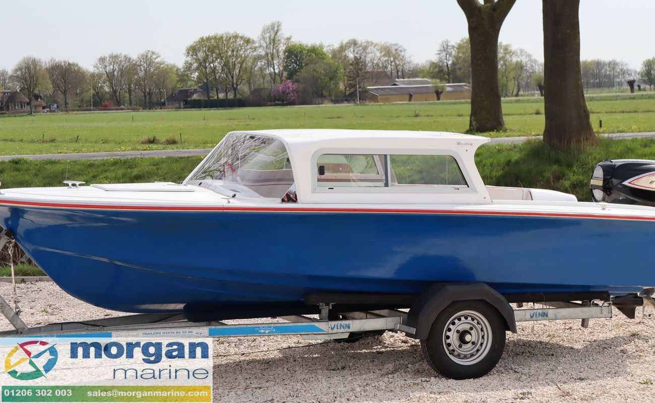Classic 1963 Healey Marine Corvette