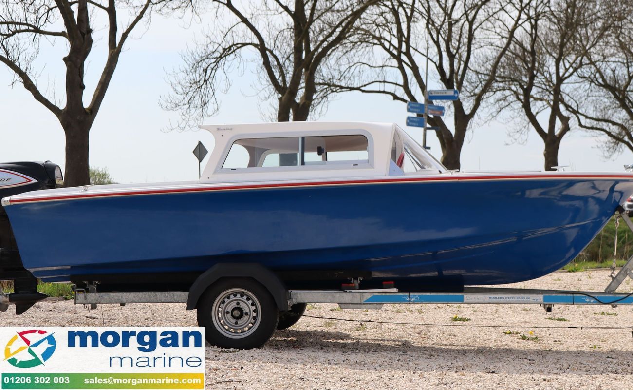 Classic 1963 Healey Marine Corvette