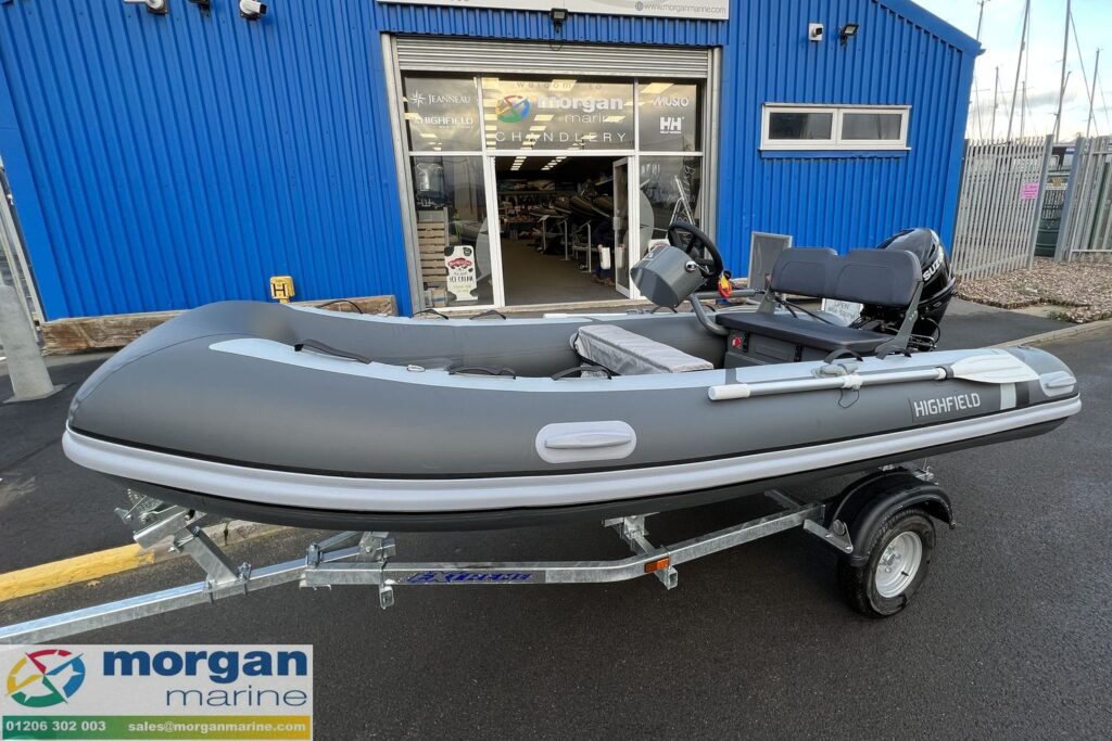 Highfield CL 380 – FCT console with Suzuki DF30 ATS