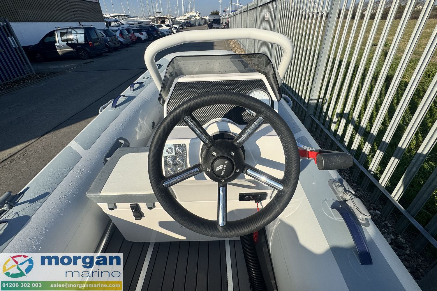 Highfield CL 380 – GT console with Suzuki DF30 ATS