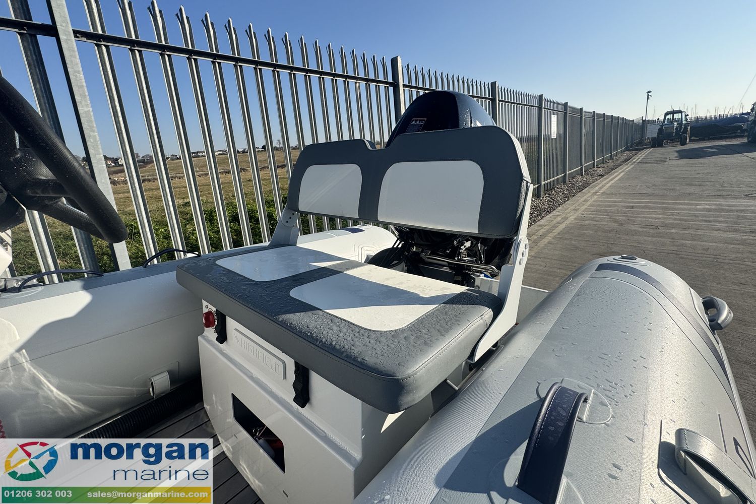 Highfield CL 380 – GT console with Suzuki DF30 ATS