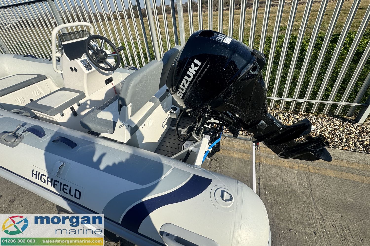Highfield CL 380 – GT console with Suzuki DF30 ATS