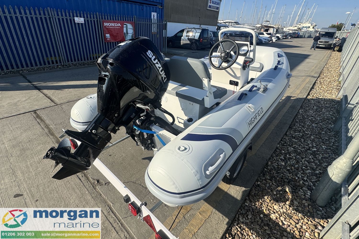 Highfield CL 380 – GT console with Suzuki DF30 ATS