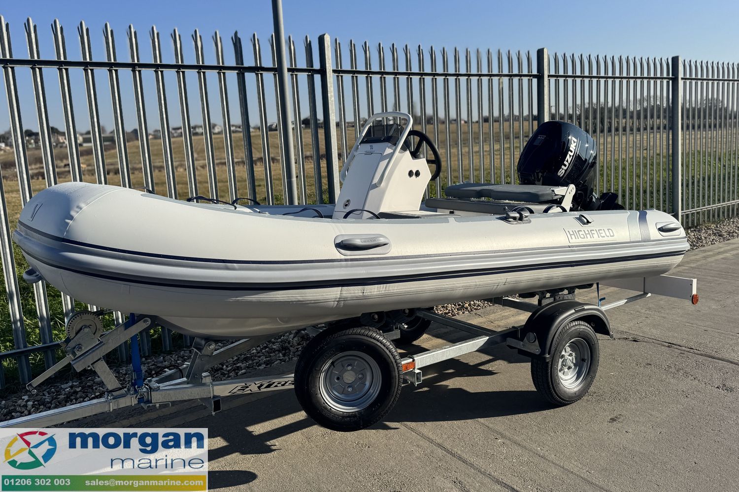 Highfield CL 380 – GT console with Suzuki DF30 ATS