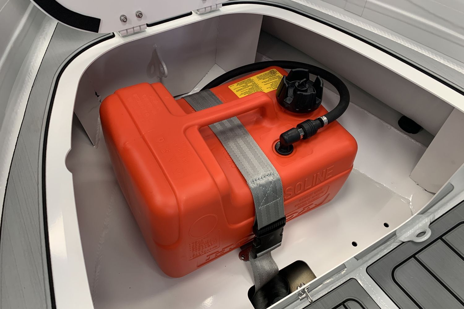 Highfield CL 310 – FCT console with Honda BF20 SRU