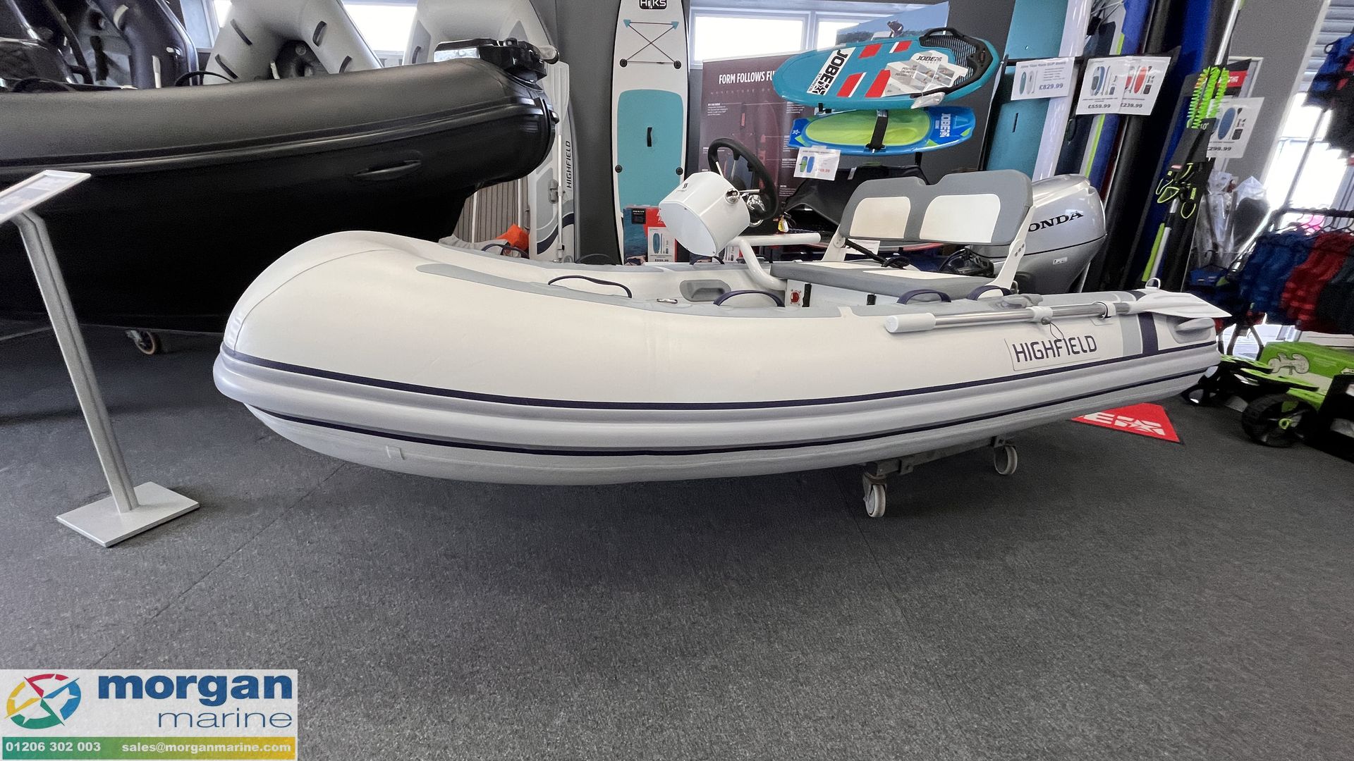 Highfield CL 310 – FCT console with Honda BF20 SRU - 5