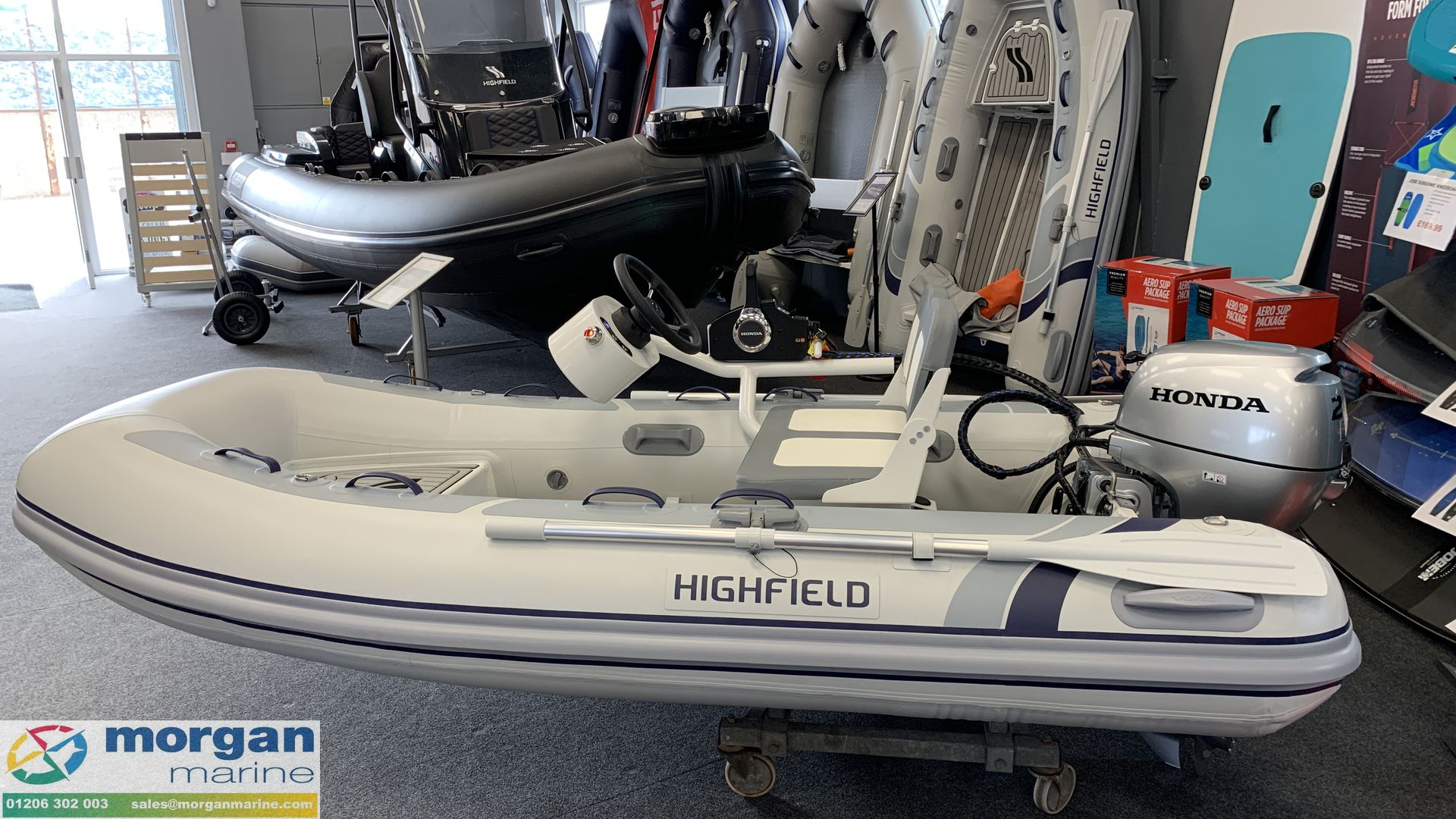 Highfield CL 310 – FCT console with Honda BF20 SRU - 4