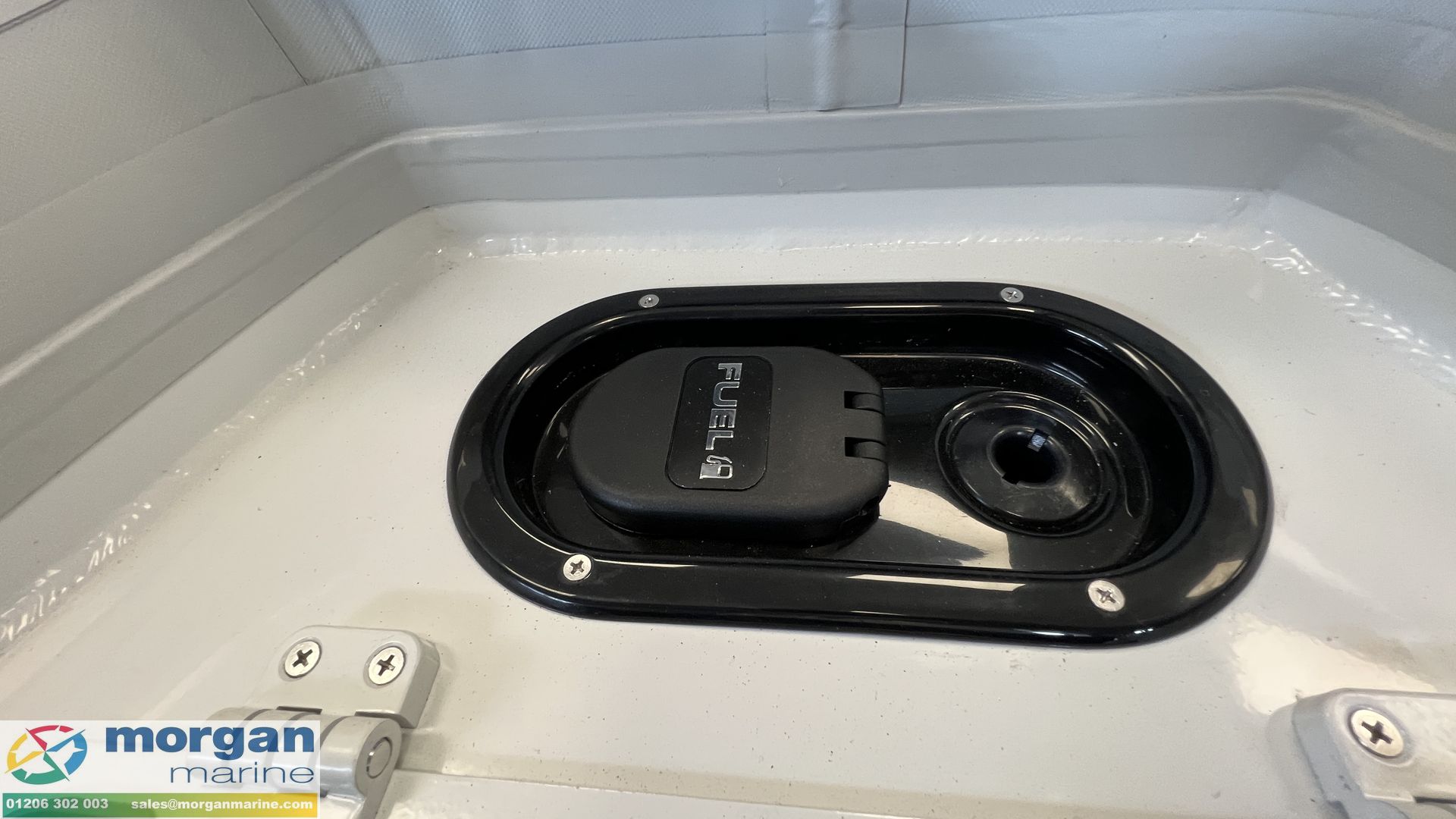 Highfield Sport 330 -