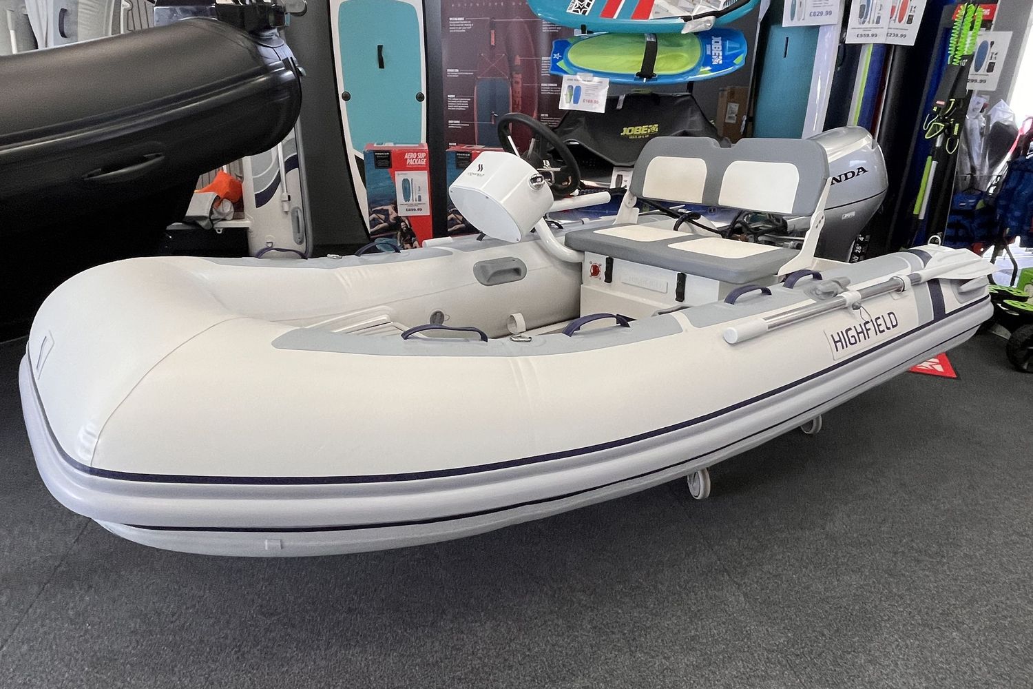 Highfield CL 310 – FCT console with Honda BF20 SRU